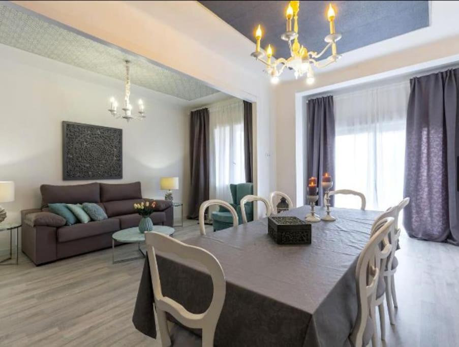 Near Fcb Stadium Up To 8 One Car Free Parking * Barcelona